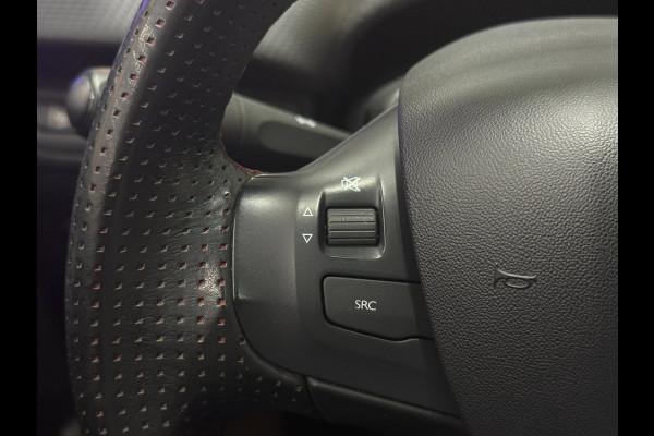 Peugeot 208 GT 110PK Aut. Pano Navi Pdc Leder Camera Clima Led Cruise