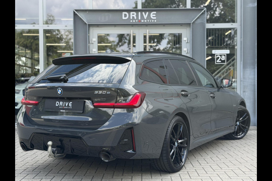 BMW 3 Serie Touring 330e xDrive High Ex. M-Sport Pro |Pano|H/K|M-Seats|ACC|HUD|Trekhaak|19"|Dravit