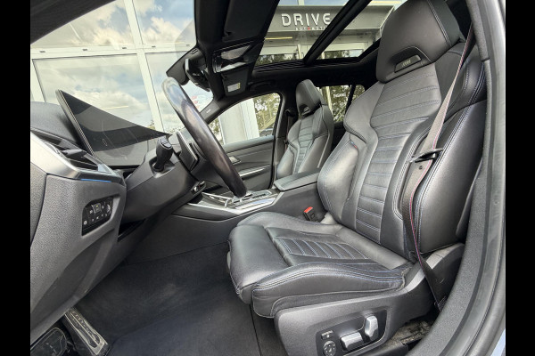 BMW 3 Serie Touring 330e xDrive High Ex. M-Sport Pro |Pano|H/K|M-Seats|ACC|HUD|Trekhaak|19"|Dravit