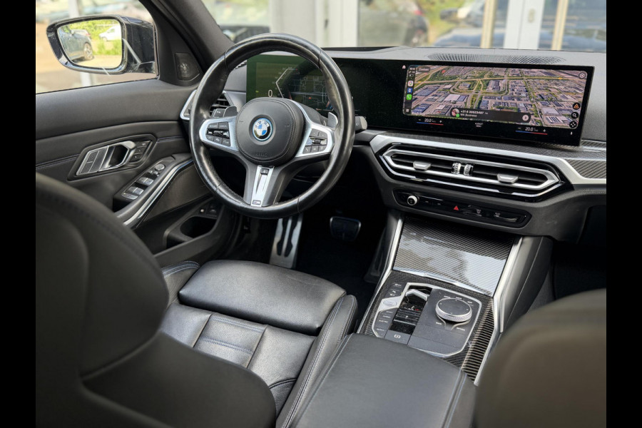 BMW 3 Serie Touring 330e xDrive High Ex. M-Sport Pro |Pano|H/K|M-Seats|ACC|HUD|Trekhaak|19"|Dravit