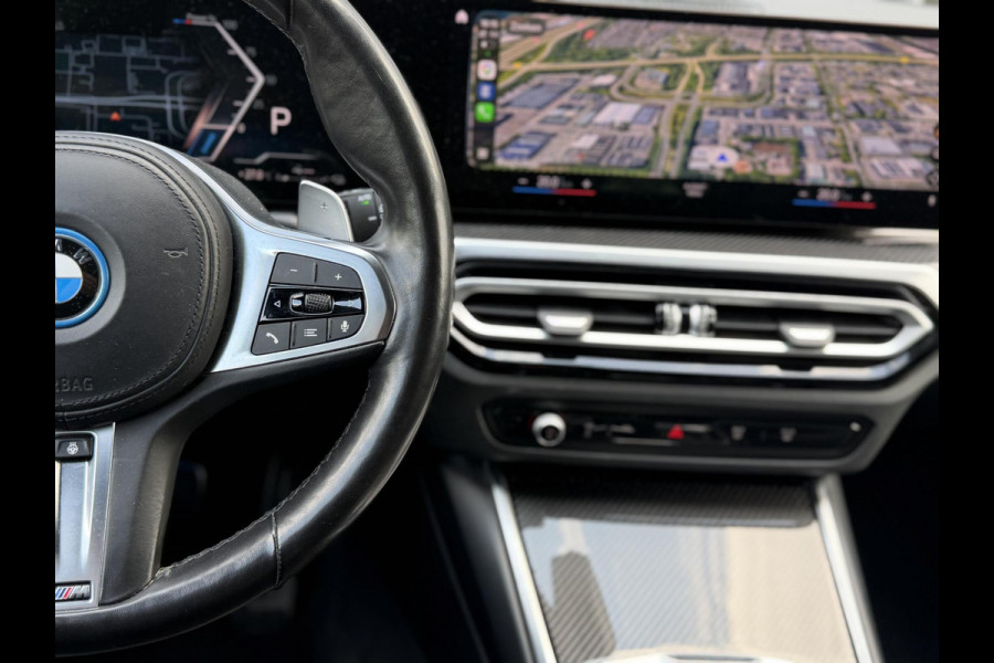 BMW 3 Serie Touring 330e xDrive High Ex. M-Sport Pro |Pano|H/K|M-Seats|ACC|HUD|Trekhaak|19"|Dravit