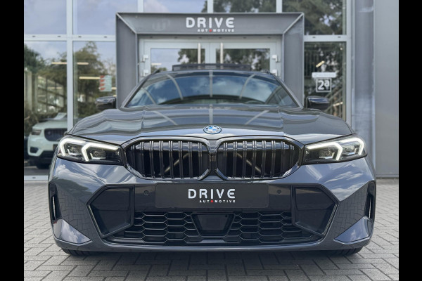 BMW 3 Serie Touring 330e xDrive High Ex. M-Sport Pro |Pano|H/K|M-Seats|ACC|HUD|Trekhaak|19"|Dravit