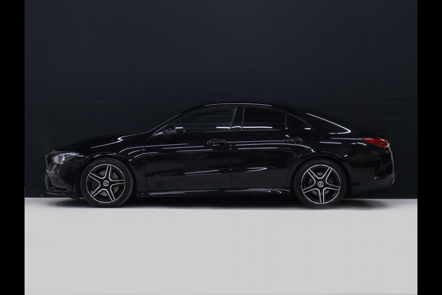 Mercedes-Benz CLA-Klasse 200 Business Solution AMG [SFEERVERLICHTING, LED, STOELVERWARMING, BLUETOOTH, CRUISE, NAVIGATIE, CAMERA, PDC, DIGITAL DASH, NIEUWSTAAT]
