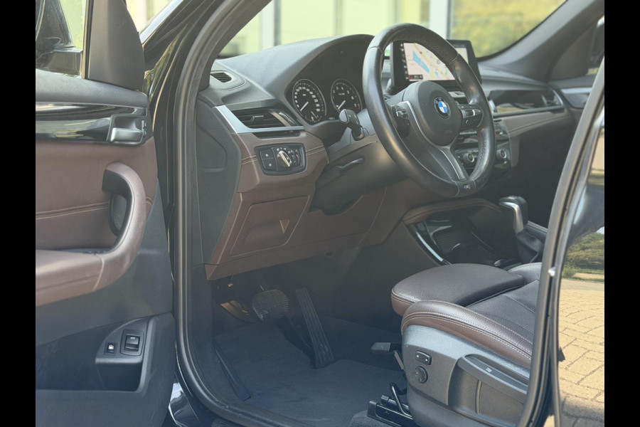 BMW X1 xDrive25e High Ex. Sportline Black ed. |Pano|Leer|HUD|Cam