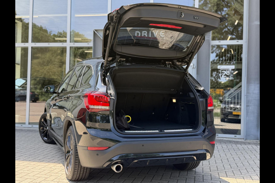 BMW X1 xDrive25e High Ex. Sportline Black ed. |Pano|Leer|HUD|Cam