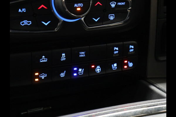 Dodge Ram 1500 5.7 V8 4x4 Crew Cab Laramie [TREKHAAK, CAMERA, STOELVERWARMING/VENTILATIE, ELEKTRISCH VERSTELBARE STOELEN, BLUETOOTH, STUURVERWARMING, CRUISE, LPG, NIEUWSTAAT]