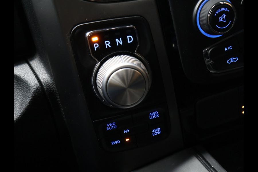 Dodge Ram 1500 5.7 V8 4x4 Crew Cab Laramie [TREKHAAK, CAMERA, STOELVERWARMING/VENTILATIE, ELEKTRISCH VERSTELBARE STOELEN, BLUETOOTH, STUURVERWARMING, CRUISE, LPG, NIEUWSTAAT]