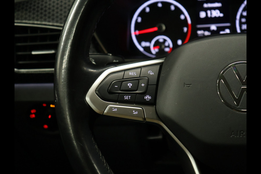 Volkswagen T-Cross 1.0 TSI Style [STOELVERWARMING, ADAPTIEVE CRUISE, BLUETOOTH, CAMERA, PDC, NAVIGATIE, AUTOMAAT, MULTI FUNCTIONEEL STUURWIEL, NIEUWSTAAT]