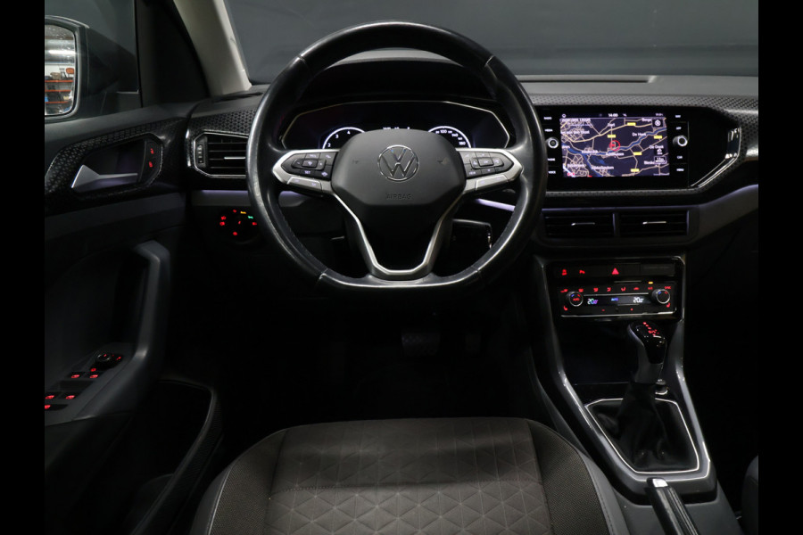 Volkswagen T-Cross 1.0 TSI Style [STOELVERWARMING, ADAPTIEVE CRUISE, BLUETOOTH, CAMERA, PDC, NAVIGATIE, AUTOMAAT, MULTI FUNCTIONEEL STUURWIEL, NIEUWSTAAT]