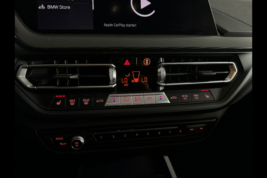 BMW 1-serie M135i xDrive Executive Pano|M Seat|Memory|HuD|HK