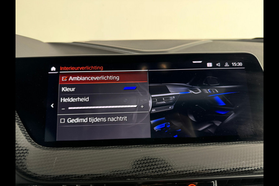 BMW 1-serie M135i xDrive Executive Pano|M Seat|Memory|HuD|HK