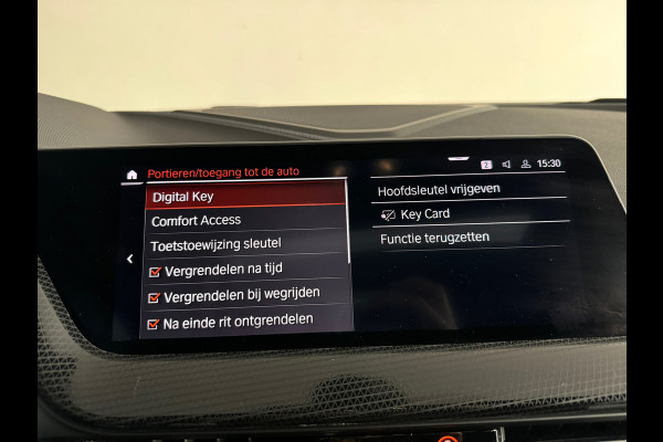 BMW 1-serie M135i xDrive Executive Pano|M Seat|Memory|HuD|HK