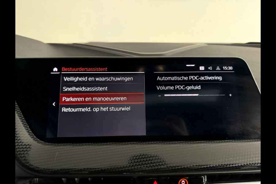 BMW 1-serie M135i xDrive Executive Pano|M Seat|Memory|HuD|HK
