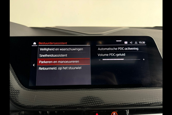 BMW 1-serie M135i xDrive Executive Pano|M Seat|Memory|HuD|HK