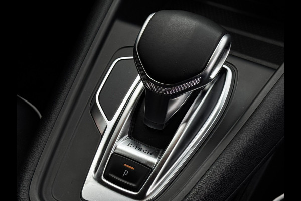 Renault Captur 1.6 E-Tech Plug-in Hybrid 160 Intens | Trekhaak | Camera | Climate control | Navigatie |