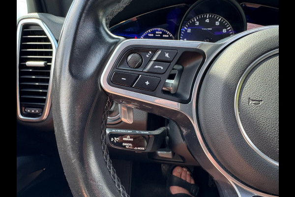 Porsche Cayenne 3.0 E-Hybrid Sportchrono Panorama Camera Leder Memory
