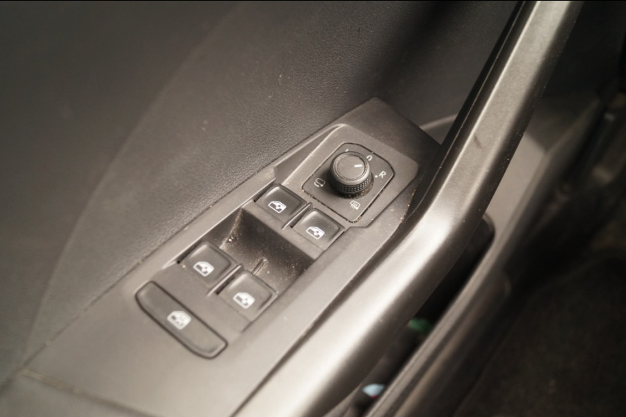 Volkswagen T-Cross 1.0 TSI Life -NAVI-PDC-AIRCO-DAB-CARPLAY-