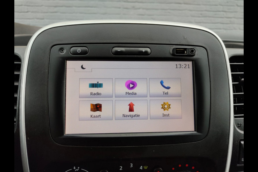 Renault Trafic 1.6 dCi 126PK T29 L2H1 3-Persoons Euro 6 Trekhaak Airco Navi Cruise Control Bluetooth Pdc Comfort Energy Betonplex vloer Wandbetimmering Schuifdeur Achterdeuren Origineel Nederlandse Auto