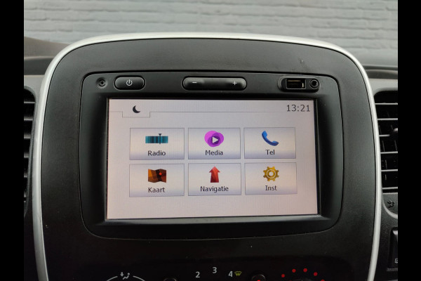 Renault Trafic 1.6 dCi 126PK T29 L2H1 3-Persoons Euro 6 Trekhaak Airco Navi Cruise Control Bluetooth Pdc Comfort Energy Betonplex vloer Wandbetimmering Schuifdeur Achterdeuren Origineel Nederlandse Auto