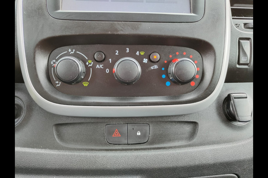 Renault Trafic 1.6 dCi 126PK T29 L2H1 3-Persoons Euro 6 Trekhaak Airco Navi Cruise Control Bluetooth Pdc Comfort Energy Betonplex vloer Wandbetimmering Schuifdeur Achterdeuren Origineel Nederlandse Auto