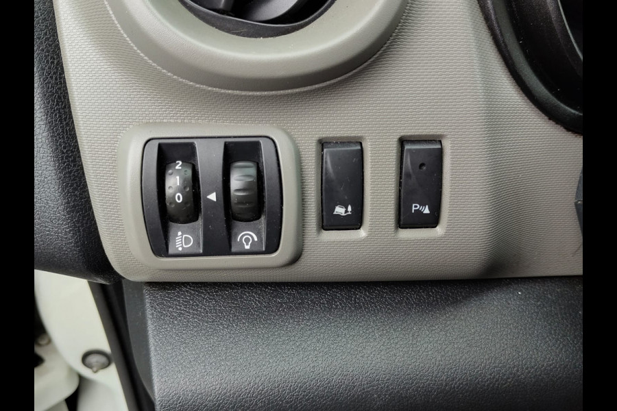 Renault Trafic 1.6 dCi 126PK T29 L2H1 3-Persoons Euro 6 Trekhaak Airco Navi Cruise Control Bluetooth Pdc Comfort Energy Betonplex vloer Wandbetimmering Schuifdeur Achterdeuren Origineel Nederlandse Auto