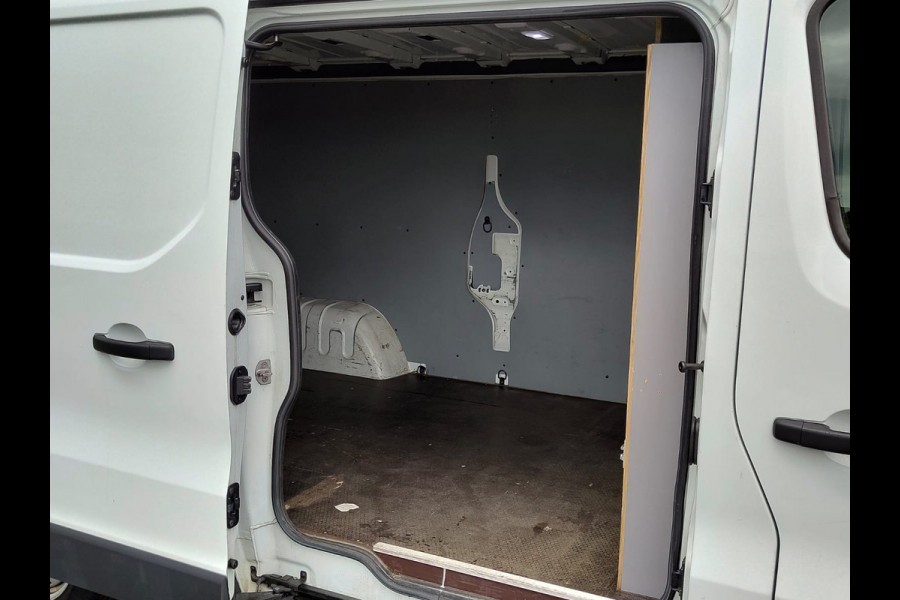Renault Trafic 1.6 dCi 126PK T29 L2H1 3-Persoons Euro 6 Trekhaak Airco Navi Cruise Control Bluetooth Pdc Comfort Energy Betonplex vloer Wandbetimmering Schuifdeur Achterdeuren Origineel Nederlandse Auto