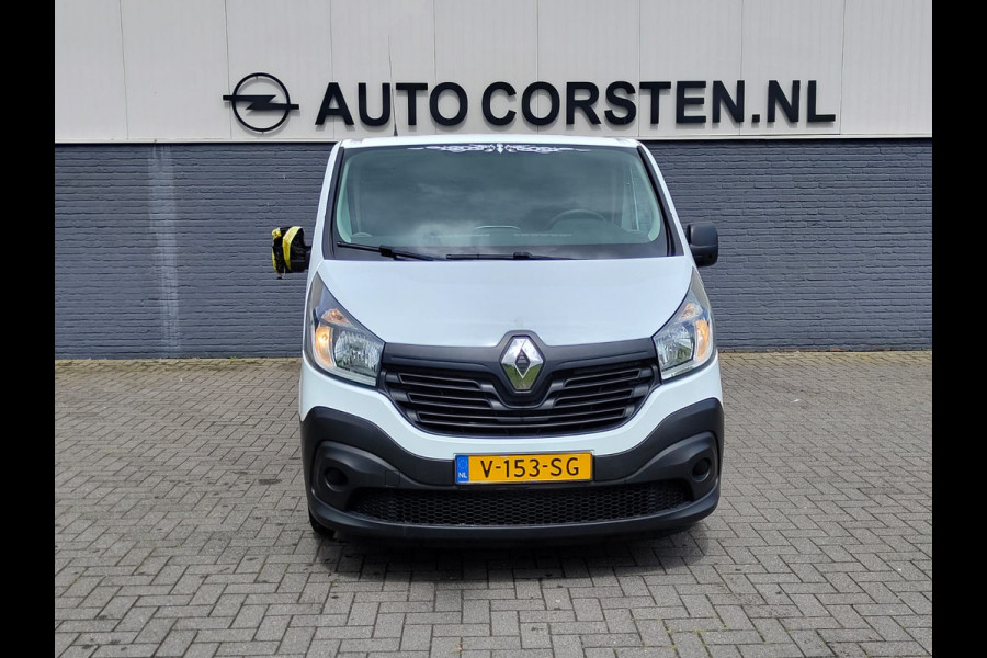 Renault Trafic 1.6 dCi 126PK T29 L2H1 3-Persoons Euro 6 Trekhaak Airco Navi Cruise Control Bluetooth Pdc Comfort Energy Betonplex vloer Wandbetimmering Schuifdeur Achterdeuren Origineel Nederlandse Auto