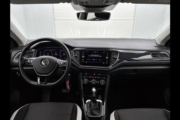 Volkswagen T-Roc 1.5 TSI Sport(NL-auto, Goed OnderH, Carplay/ Android, PDC V+A, Addapt Cruise, Etc)