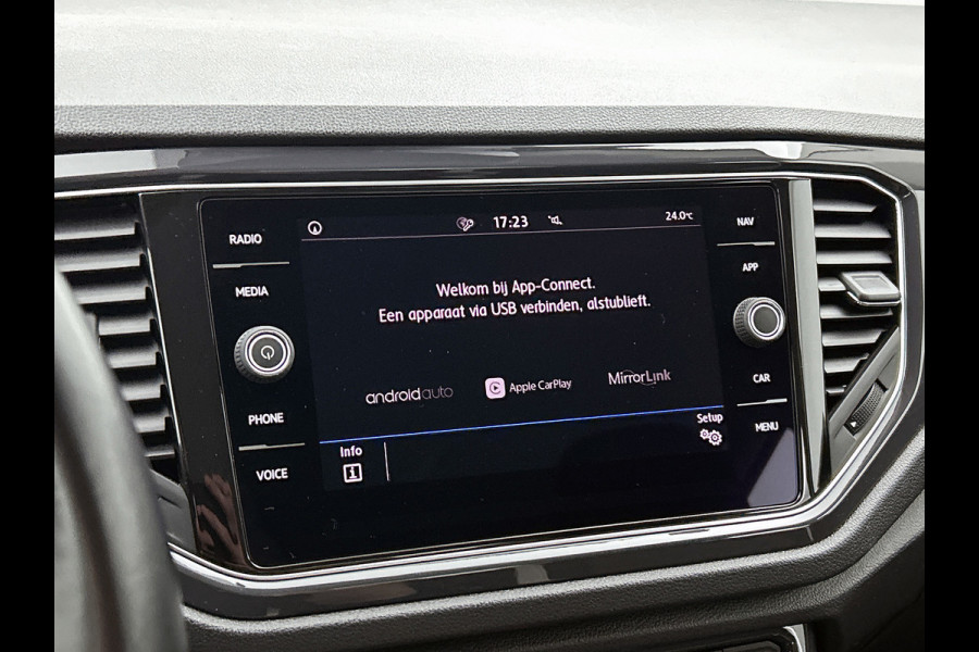 Volkswagen T-Roc 1.5 TSI Sport(NL-auto, Goed OnderH, Carplay/ Android, PDC V+A, Addapt Cruise, Etc)