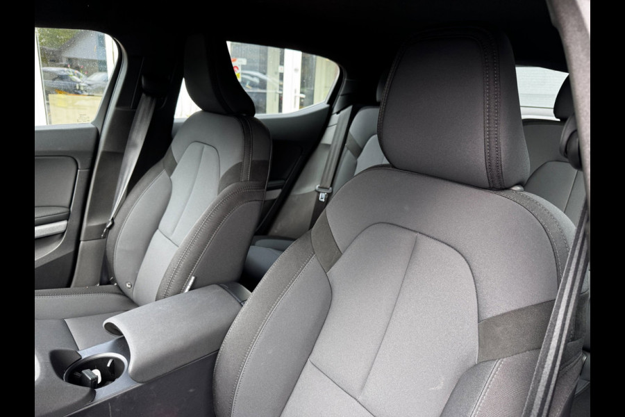 Polestar 2 Standard Range Single Motor 63kWh | 97% SOH | Camera | Memory | Stoelverwarming | Elek. Achterklep