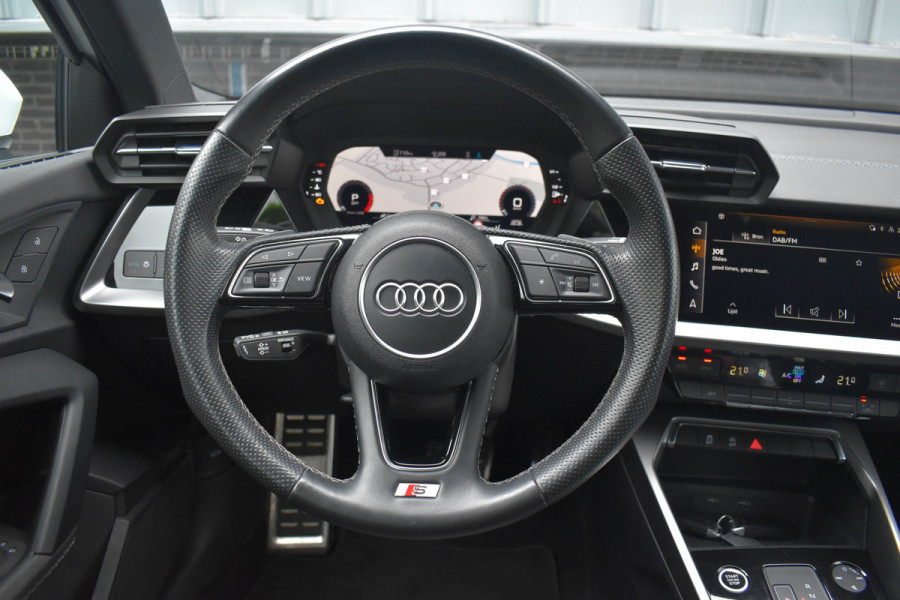 Audi A3 Sportback 35 TFSI S-Line | ACC | Carplay | Trekhaak | Virtual | Navi