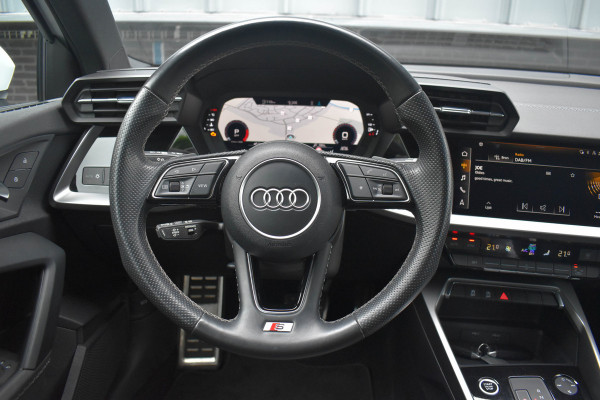 Audi A3 Sportback 35 TFSI S-Line | ACC | Carplay | Trekhaak | Virtual | Navi