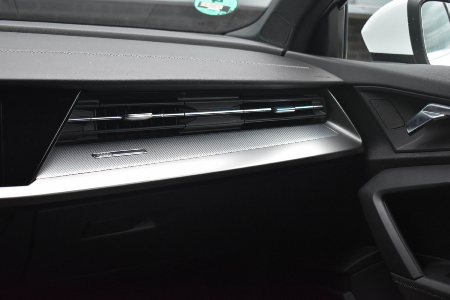 Audi A3 Sportback 35 TFSI S-Line | ACC | Carplay | Trekhaak | Virtual | Navi