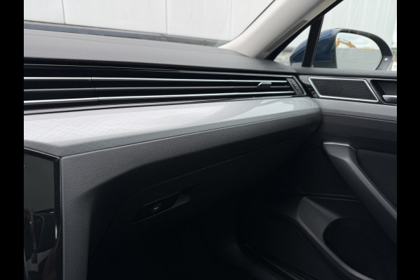 Volkswagen Passat Variant 1.4 TSI PHEV GTE Business | Pano | Elek. Trekhaak | Camera | Carplay | Navi | LED