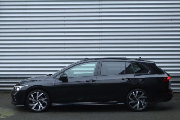 Volkswagen Golf Variant 1.5 eTSI 150pk R-Line DSG7 Panoramadak Trekhaak NL-Auto NAP
