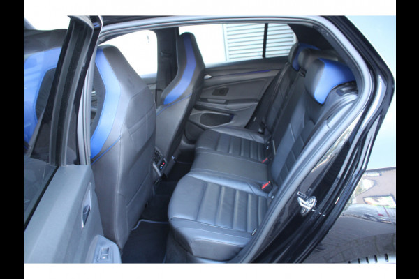 Volkswagen Golf 2.0 TSI 320pk R 4Motion DSG7 Panoramadak Akrapvic Camera