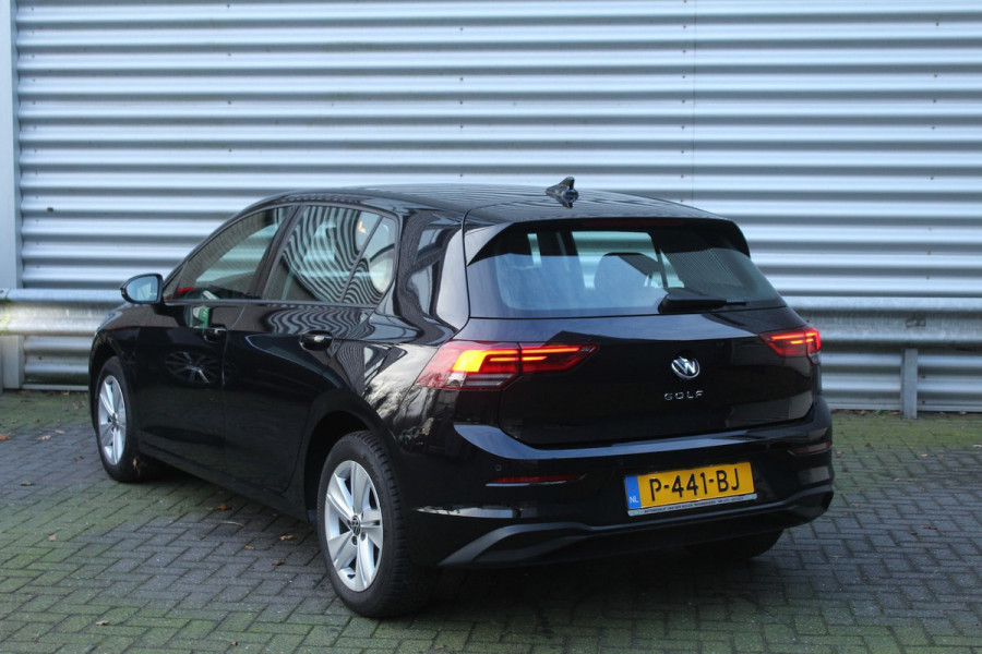 Volkswagen Golf 1.0 TSI 111pk Life NL-Auto NAP