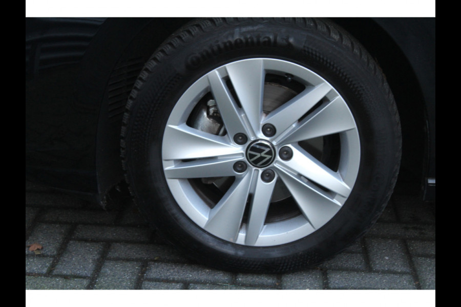Volkswagen Golf 1.0 TSI 111pk Life NL-Auto NAP