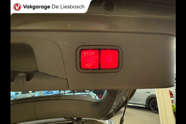 Mercedes-Benz GLC 300e 4MATIC Premium Plus / soh100% / trekhaak / sfeer verlichting / panorama-dak / virtual