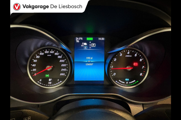 Mercedes-Benz GLC 300e 4MATIC Premium Plus / soh100% / trekhaak / sfeer verlichting / panorama-dak / virtual