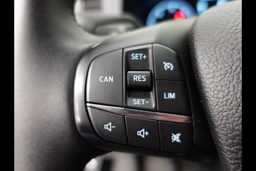 Ford Transit Custom 300 2.0 TDCI L2H1 Trend Automaat Airco Navigatie Cruise Parkeersensoren Camera Trekhaak