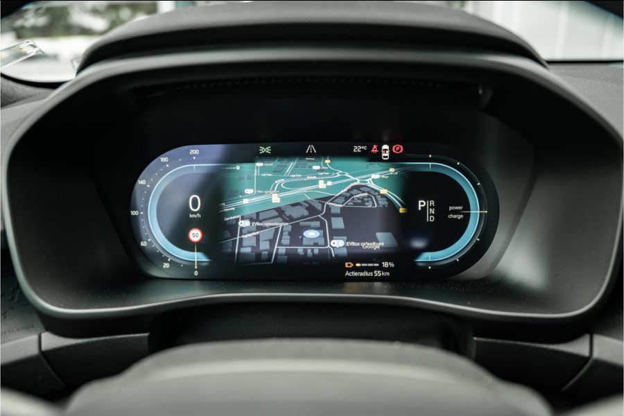 Volvo XC40 Recharge Core 70 kWh | Apple Carplay/Android Auto | Camera | 1500 trekgewicht