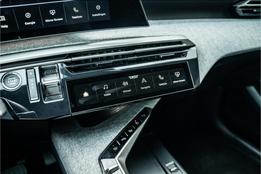 Peugeot E-3008 Allure 73kWh | Adaptive cruise | AppleCarPlay | Warmtepomp