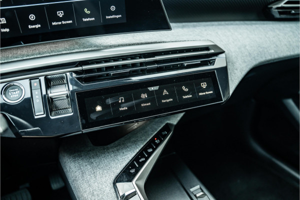 Peugeot E-3008 Allure 73kWh | Adaptive cruise | AppleCarPlay | Warmtepomp