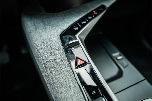 Peugeot E-3008 Allure 73kWh | Adaptive cruise | AppleCarPlay | Warmtepomp