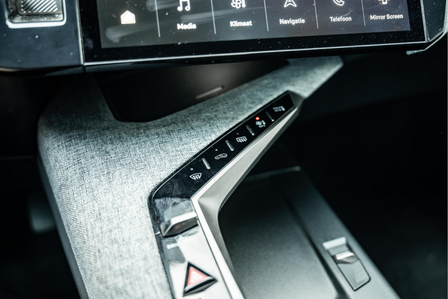 Peugeot E-3008 Allure 73kWh | Adaptive cruise | AppleCarPlay | Warmtepomp