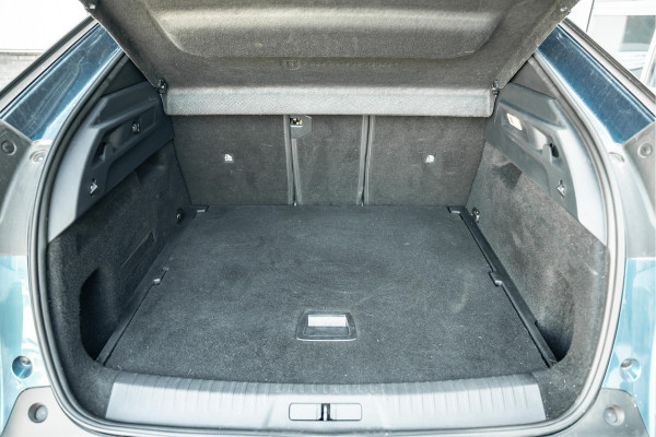 Peugeot E-3008 Allure 73kWh | Adaptive cruise | AppleCarPlay | Warmtepomp