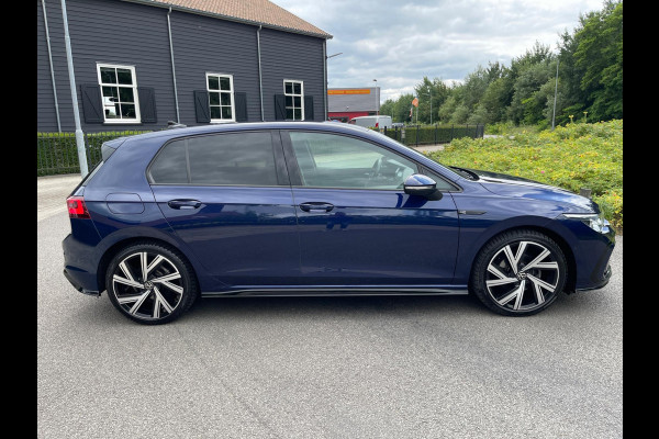 Volkswagen Golf 1.5 TSI R-Line Virtual Ambientlicht Camra IQ Light Matrix LED