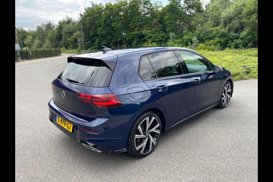 Volkswagen Golf 1.5 TSI R-Line Virtual Ambientlicht Camra IQ Light Matrix LED