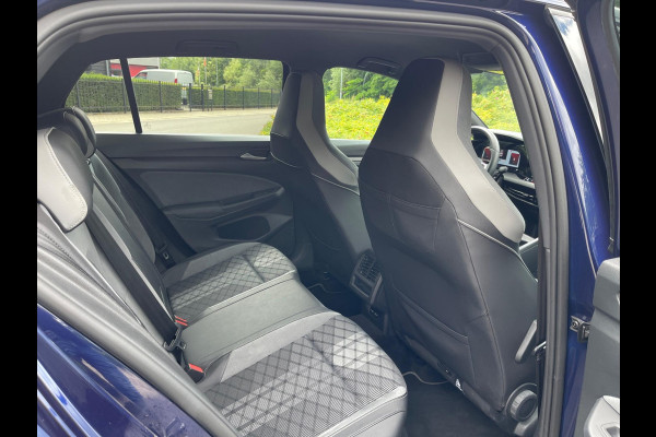 Volkswagen Golf 1.5 TSI R-Line Virtual Ambientlicht Camra IQ Light Matrix LED